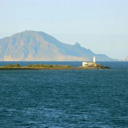 Casa Dei Sogni, Island Of Salina