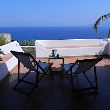 Casa Dei Sogni, Island Of Salina Holiday home
